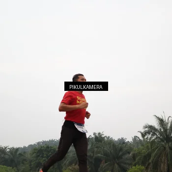 Runner Photo 7461690