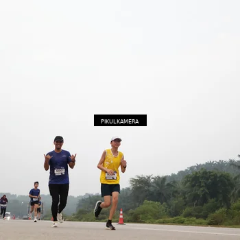 Runner Photo 7461715