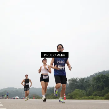Runner Photo 7461813