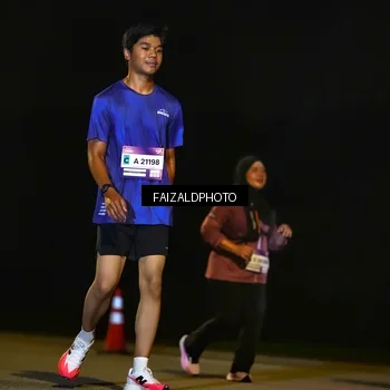 Runner Photo 7461884