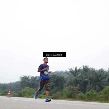 Runner Photo 7462000