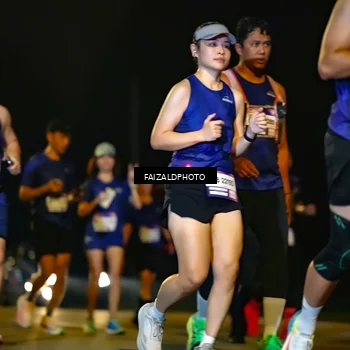 Runner Photo 7462018