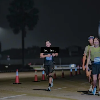 Runner Photo 7462043