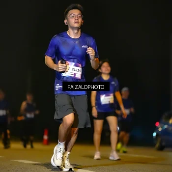 Runner Photo 7462175