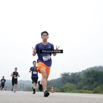 Runner Photo 7462195