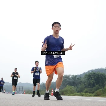 Runner Photo 7462197