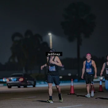 Runner Photo 7462200