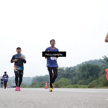 Runner Photo 7462242