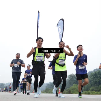 Runner Photo 7462318