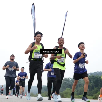 Runner Photo 7462335