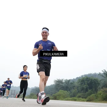 Runner Photo 7462350