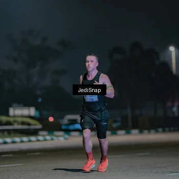 Runner Photo 7462528