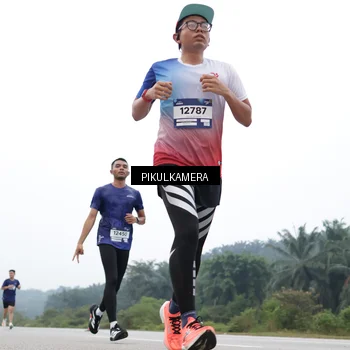 Runner Photo 7462532