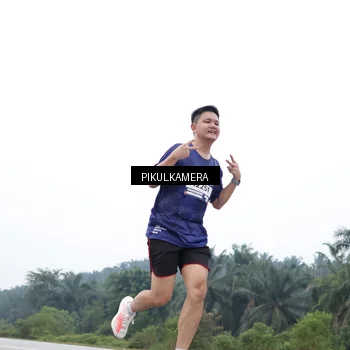 Runner Photo 7462543