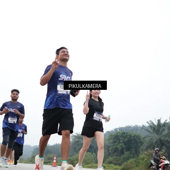 Runner Photo 7462603