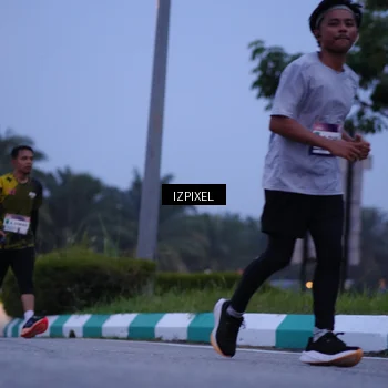 Runner Photo 7462615