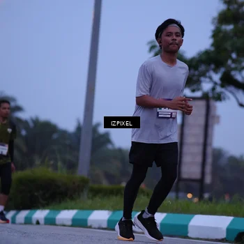 Runner Photo 7462621
