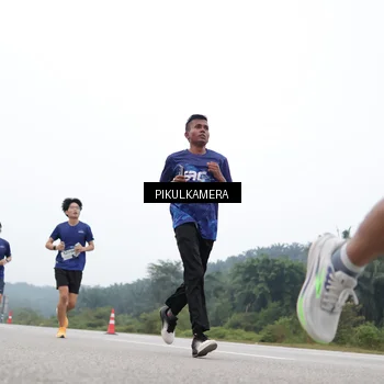 Runner Photo 7462696
