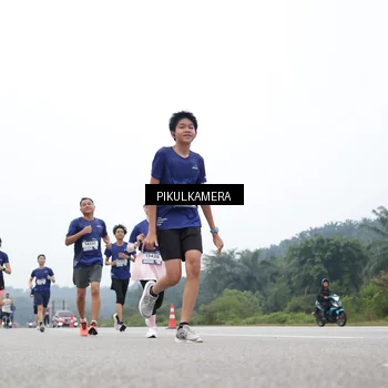 Runner Photo 7462770