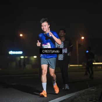 Runner Photo 7463003