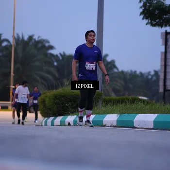 Runner Photo 7463011