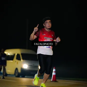 Runner Photo 7463013