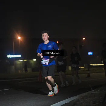 Runner Photo 7463037