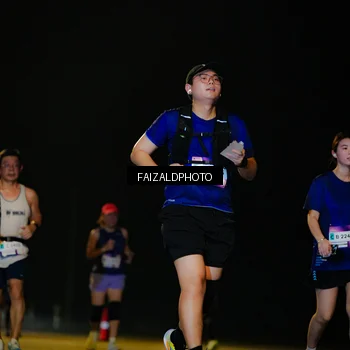 Runner Photo 7463073