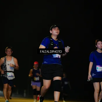 Runner Photo 7463074