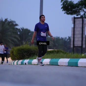 Runner Photo 7463174