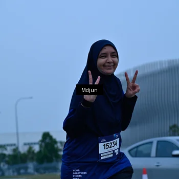Runner Photo 7463180