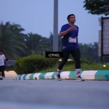 Runner Photo 7463214