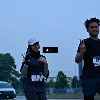 Runner Photo 7463240