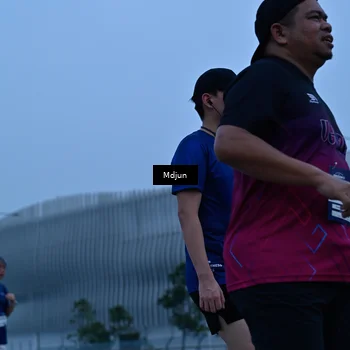 Runner Photo 7463305
