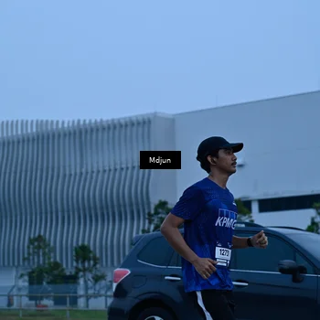 Runner Photo 7463311