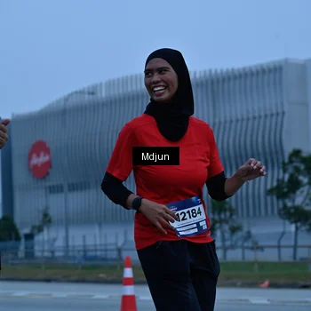 Runner Photo 7463334
