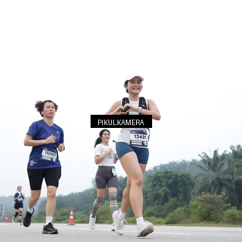 Runner Photo 7463368
