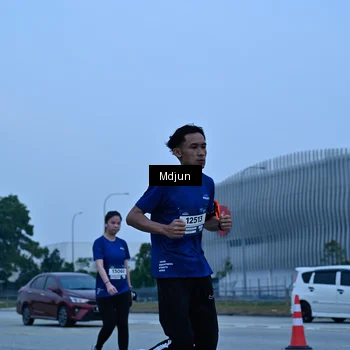 Runner Photo 7463394