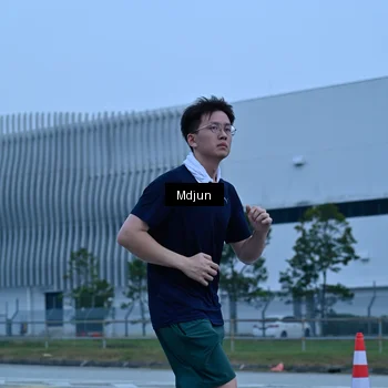 Runner Photo 7463396