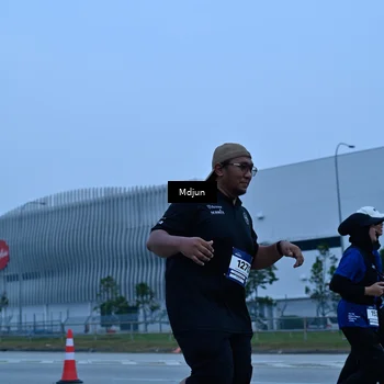 Runner Photo 7463425