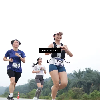 Runner Photo 7463428