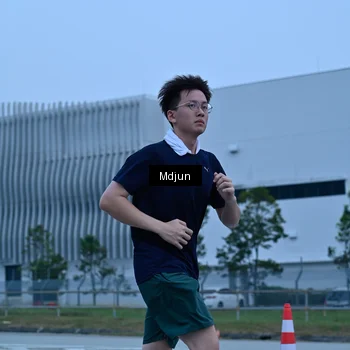 Runner Photo 7463444