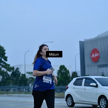 Runner Photo 7463500