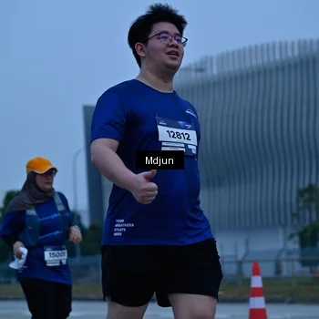 Runner Photo 7463512