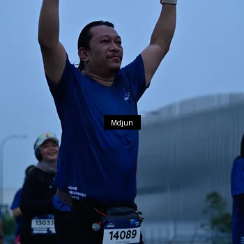 Runner Photo 7463515