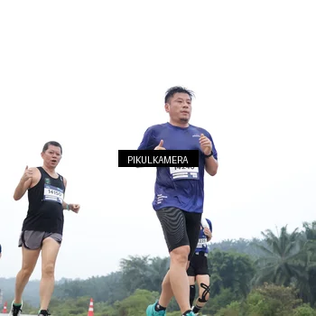 Runner Photo 7463518