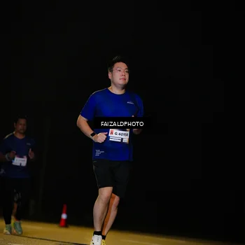 Runner Photo 7463535
