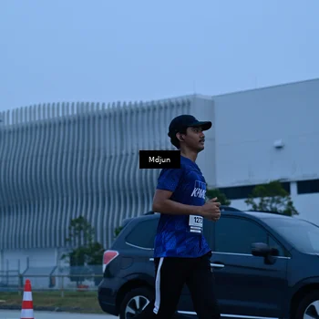 Runner Photo 7463542
