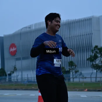 Runner Photo 7463574