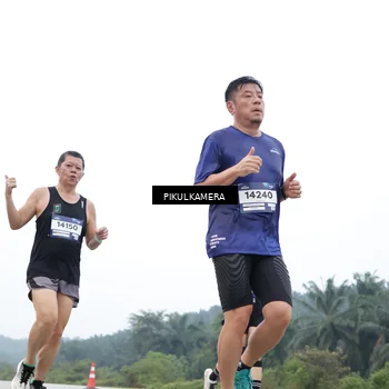 Runner Photo 7463593